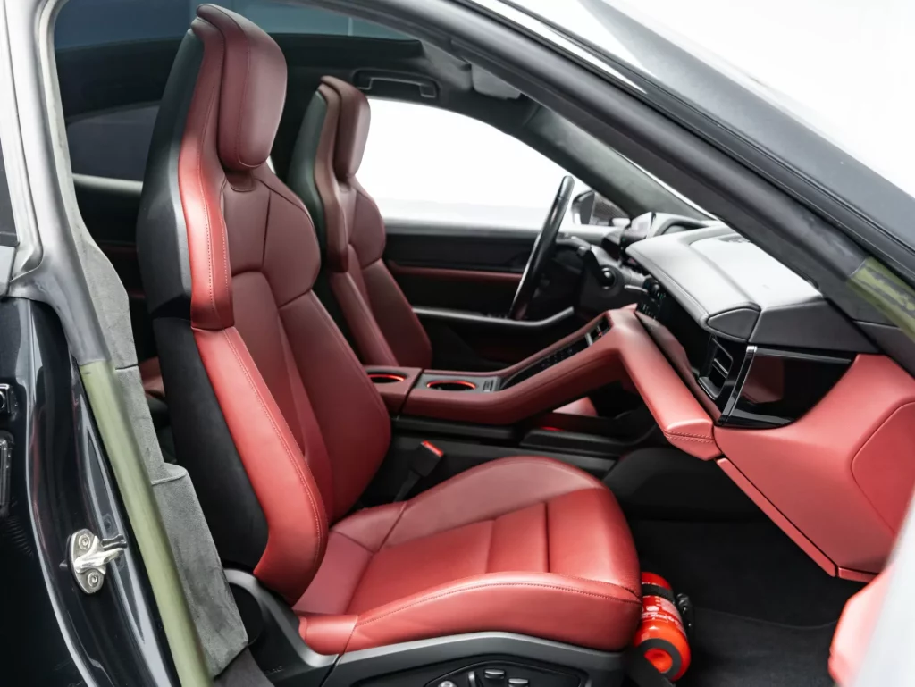 2023 Porsche Taycan GTS — photo 10