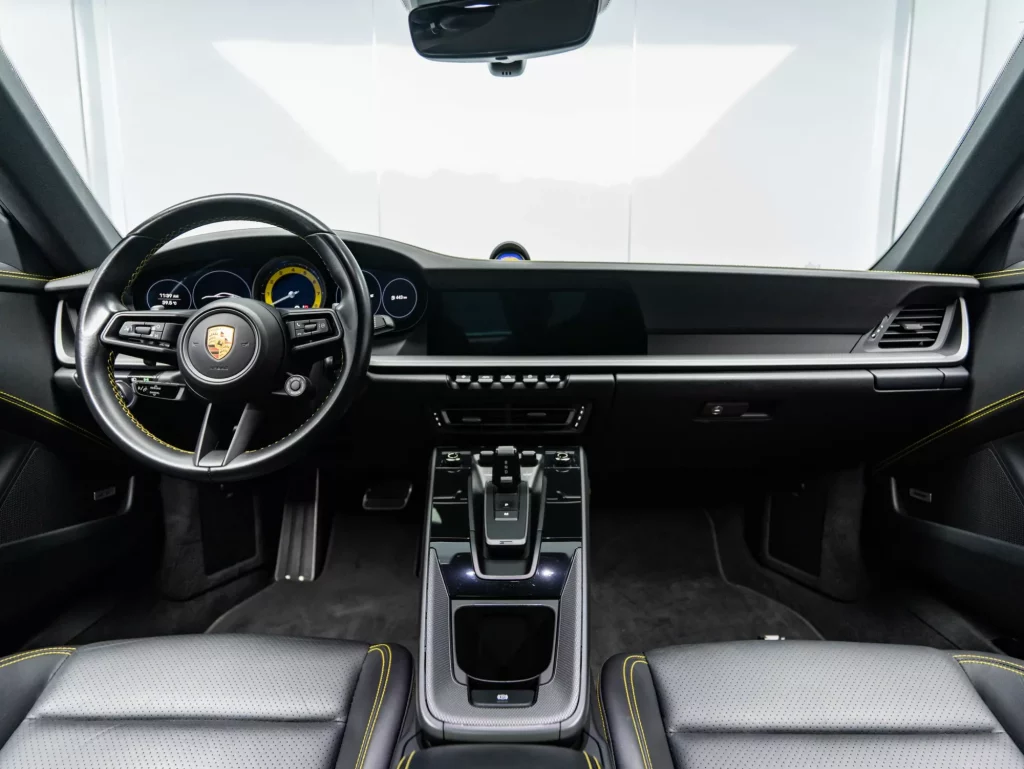 2021 Porsche 911 Carrera S — photo 17