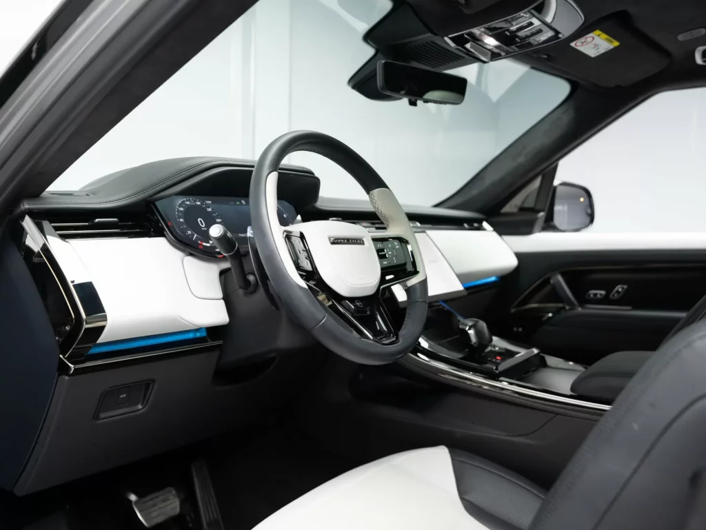 2024 Land Rover Range Rover Sport SV — photo 11