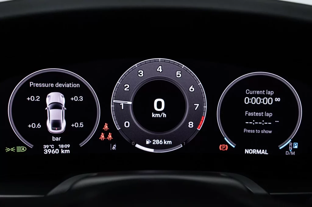 2025 Porsche 911 Carrera — photo 13