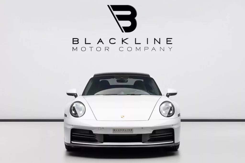 2025 Porsche 911 Carrera — photo 2