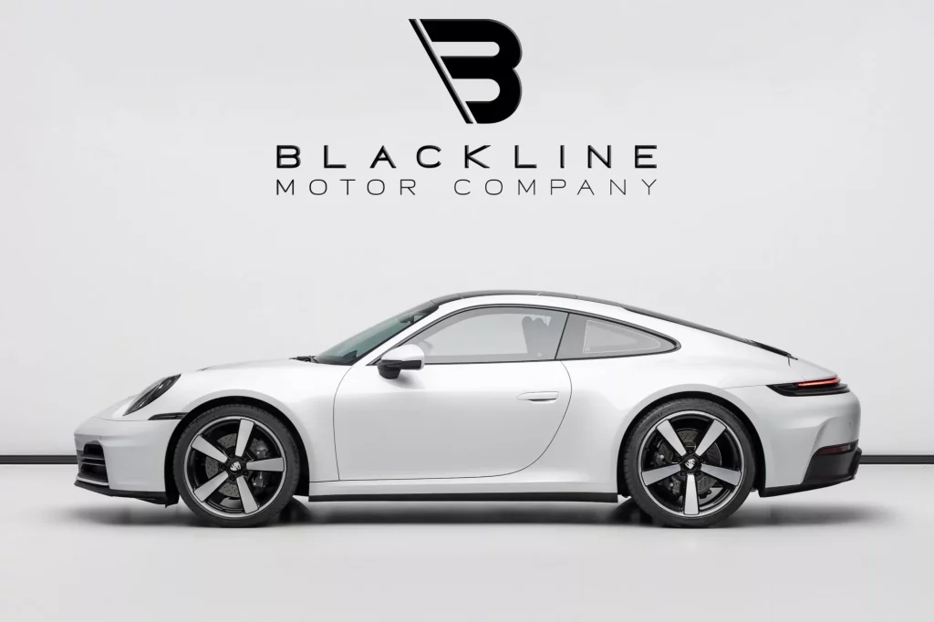 2025 Porsche 911 Carrera — photo 5