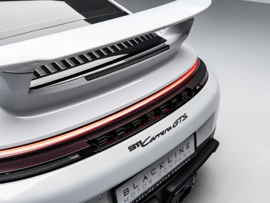 2025 Porsche 911 Carrera GTS — photo 5