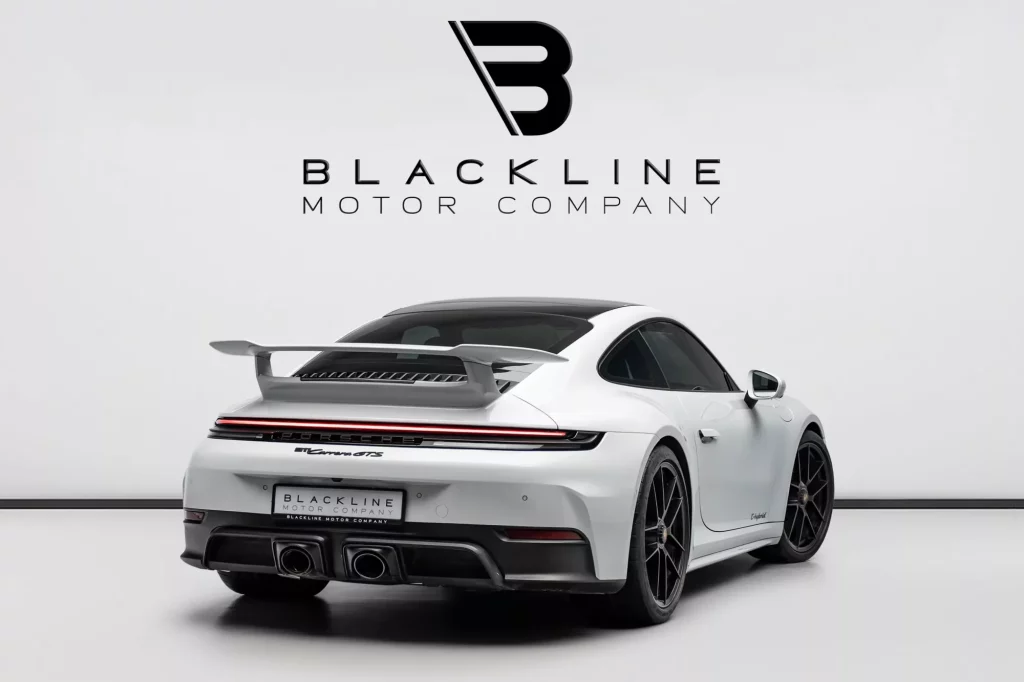 2025 Porsche 911 Carrera GTS — photo 4