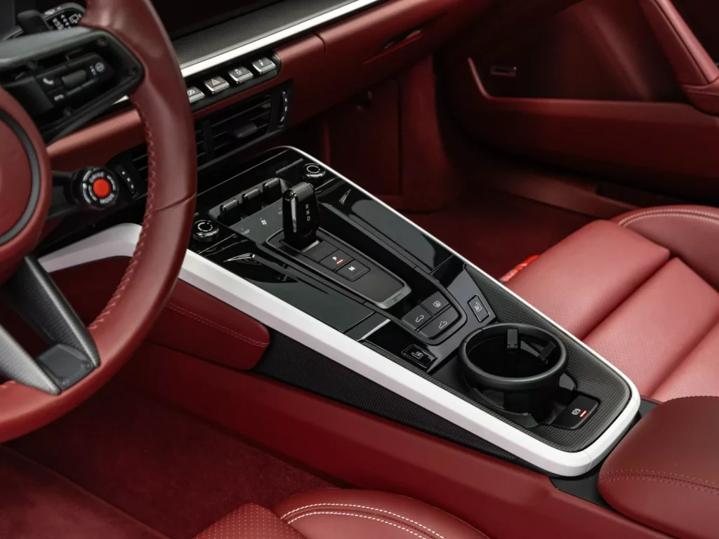 2025 Porsche 911 Carrera GTS — photo 16