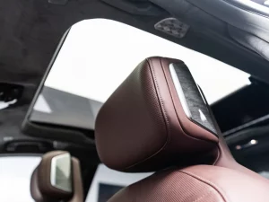 2025 BMW 760i — photo 17