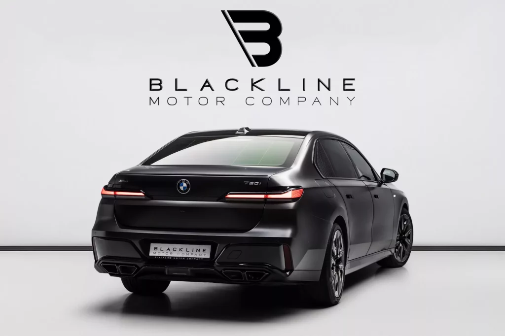 2025 BMW 760i — photo 4