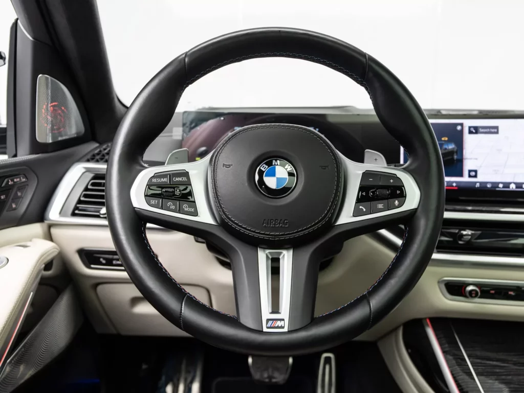 2025 BMW X7 M60i — photo 12