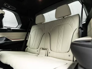 2025 BMW X7 M60i — photo 19