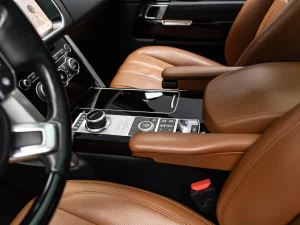 2017 Land Rover Range Rover Vogue SE — photo 15