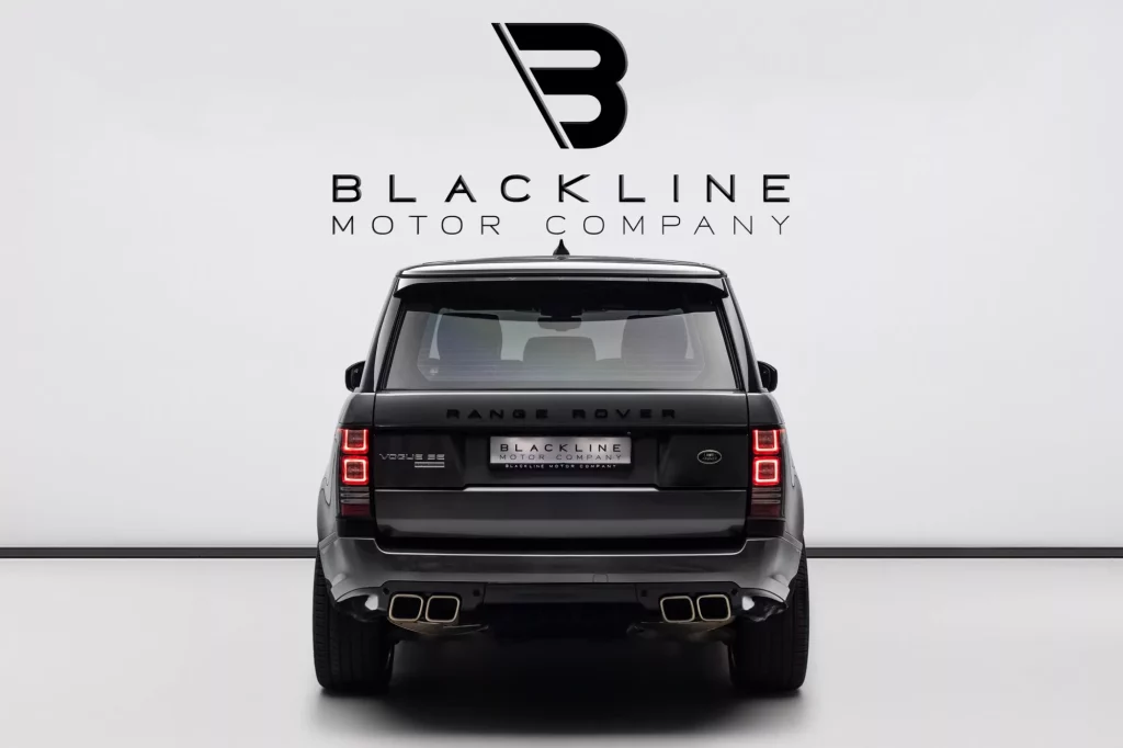 2017 Land Rover Range Rover Vogue SE — photo 3