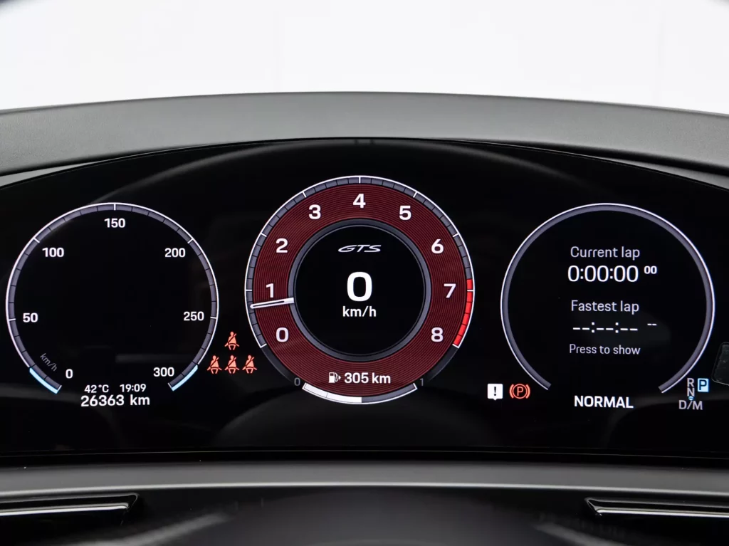 2025 Porsche Cayenne GTS Coupe — photo 14