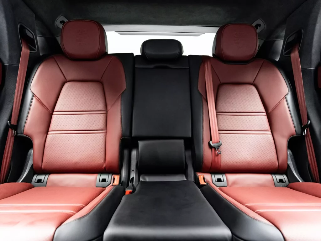 2025 Porsche Cayenne GTS Coupe — photo 20