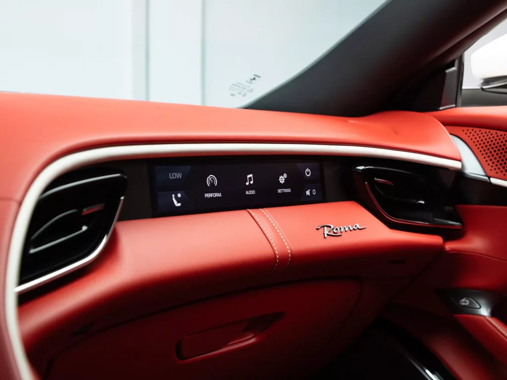 2024 Ferrari Roma — photo 17