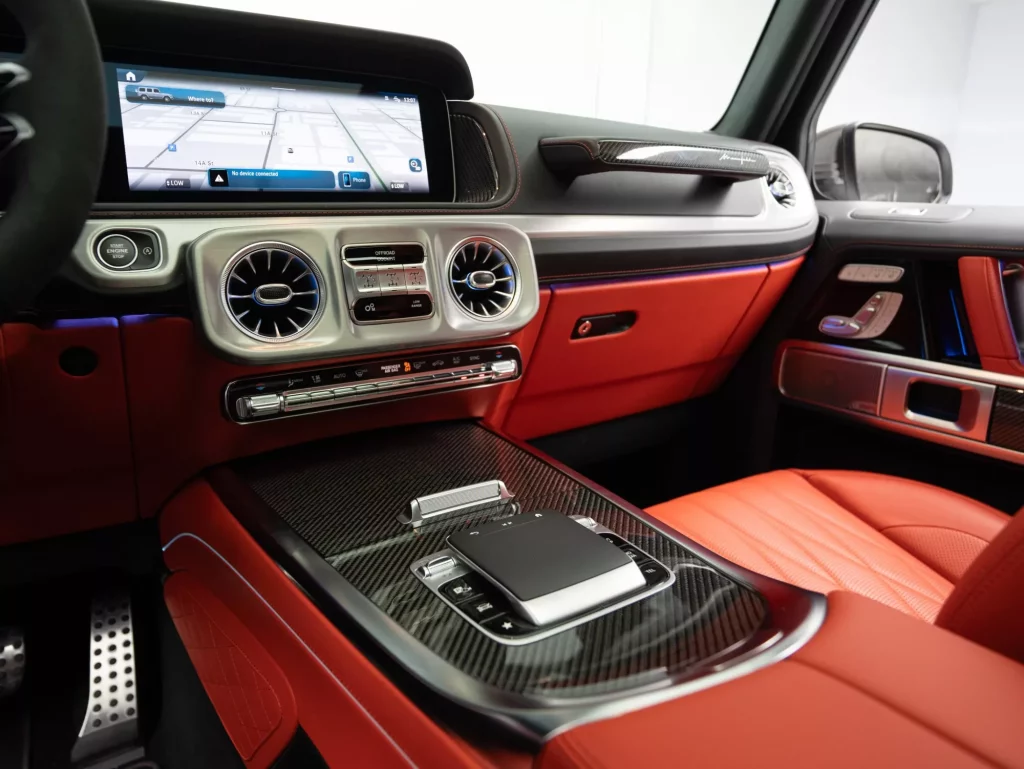 2025 Mercedes-AMG G63 — photo 17