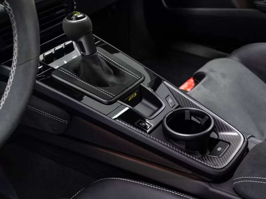 2026 Porsche 911 GT3 — photo 2
