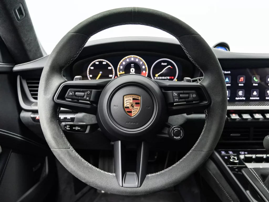 2026 Porsche 911 GT3 — photo 13