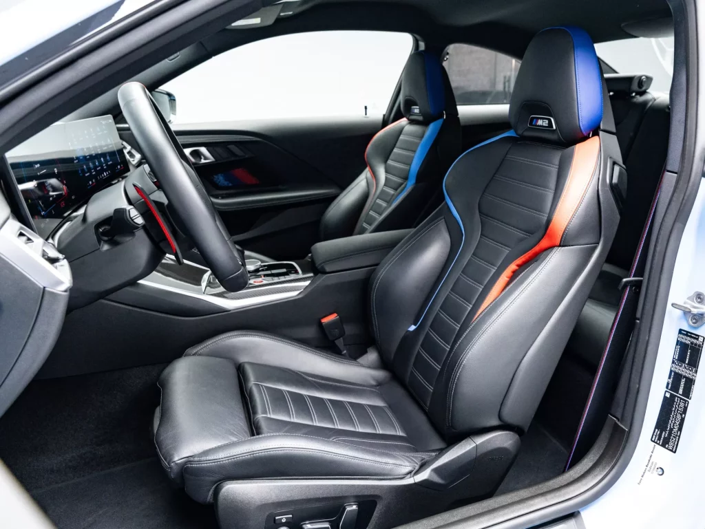 2025 BMW M2 — photo 11