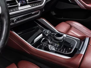 2022 BMW X6 M50i — photo 16