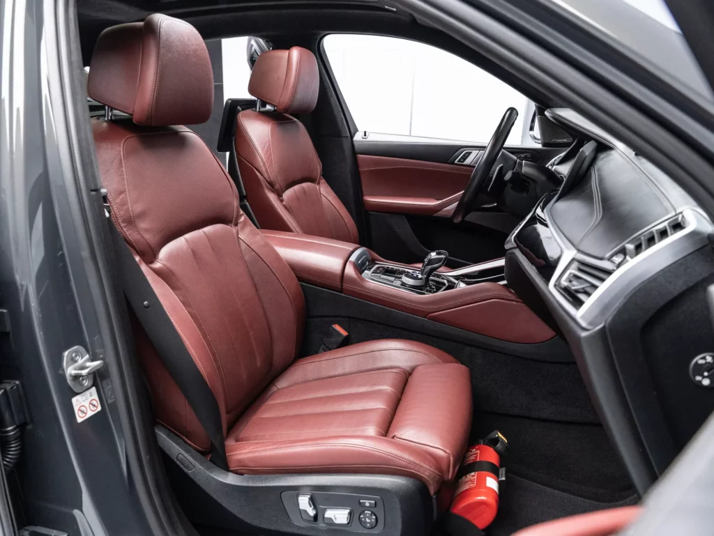 2022 BMW X6 M50i — photo 9