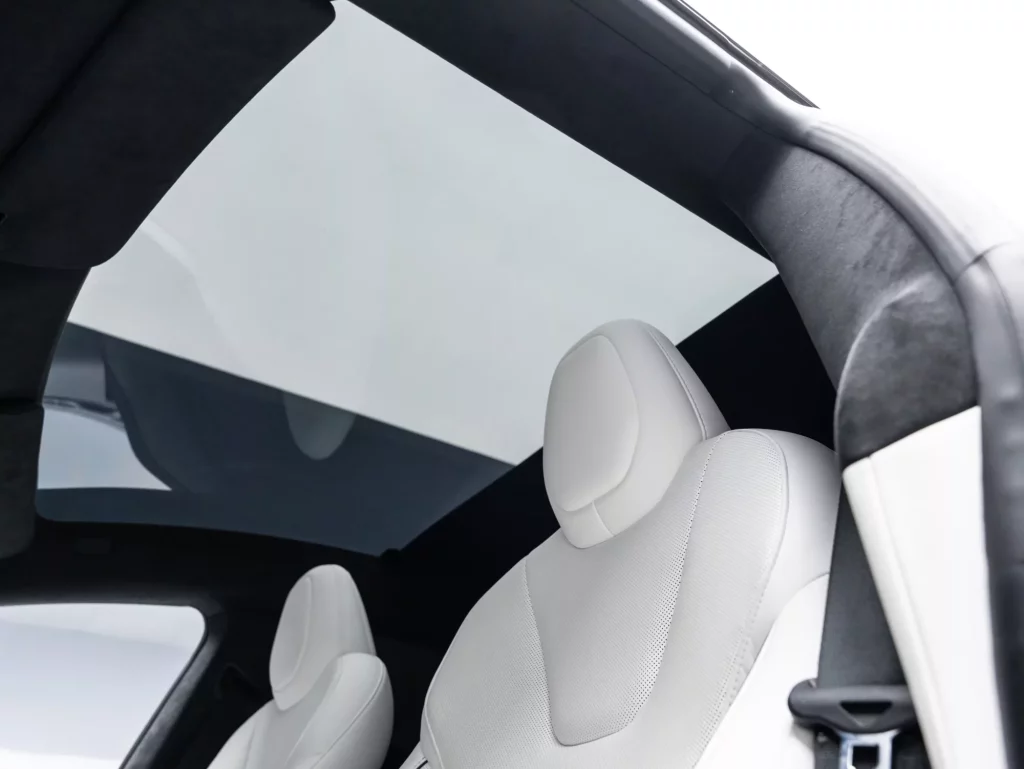 2023 Tesla Model S Plaid — photo 18