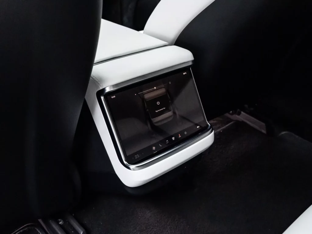 2023 Tesla Model S Plaid — photo 20