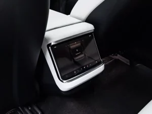 2023 Tesla Model S Plaid — photo 20