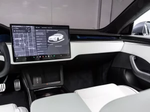 2023 Tesla Model S Plaid — photo 17