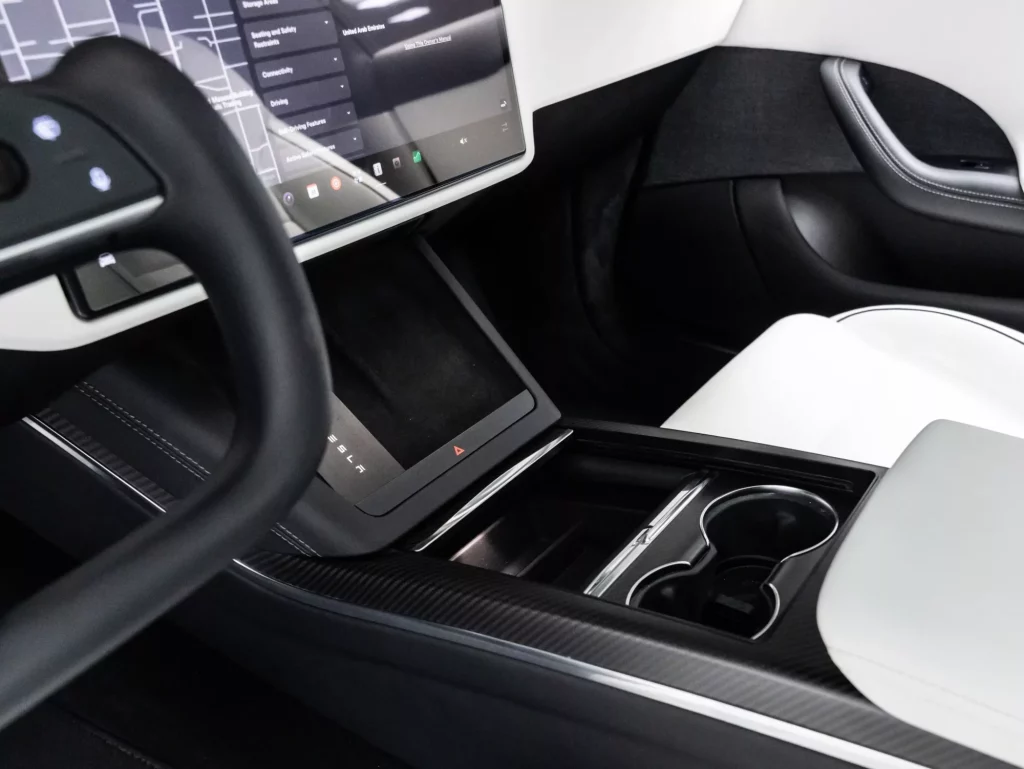 2023 Tesla Model S Plaid — photo 15